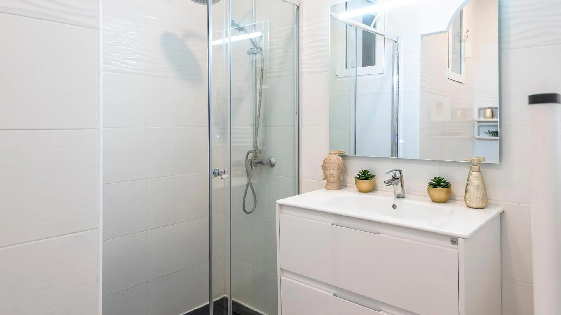 Family Friendly Appartment Sea View Next To Beach Tarragona Spain