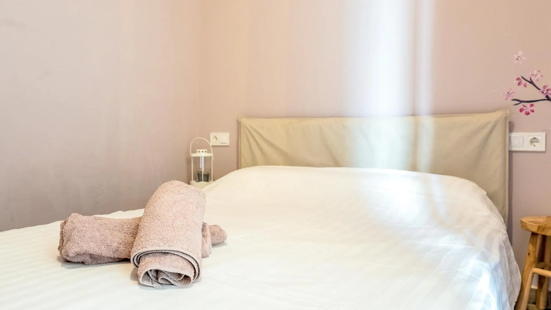 Family Friendly Appartment Sea View Next To Beach Tarragona Apartment